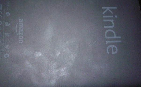 verschmierte Rückseite des Kindles